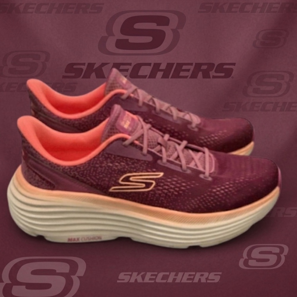Authentic Skechers Air Cooled Goga Mat signature designer sneakers sz 9